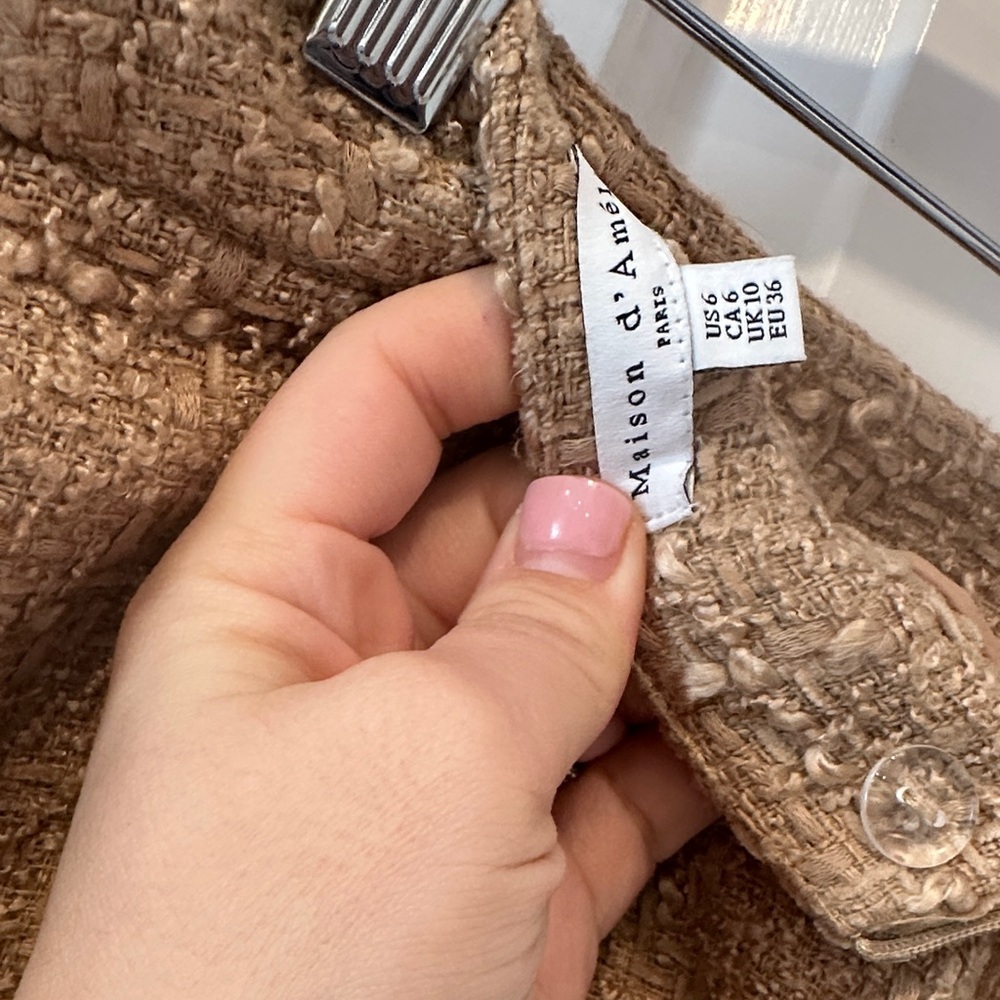 Stylish Tan Tweed Mini Skirt - Picture 3 of 3